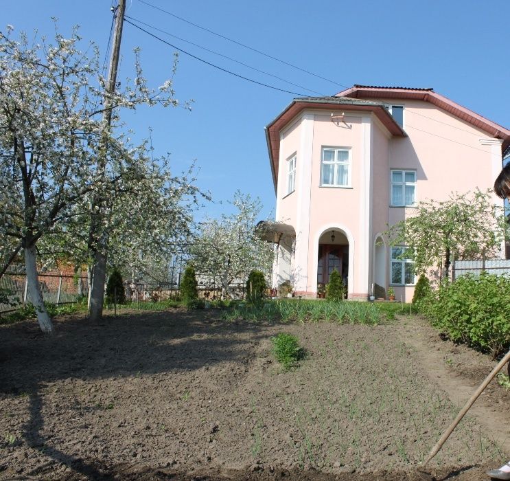 Продається будинок у м. Бучач