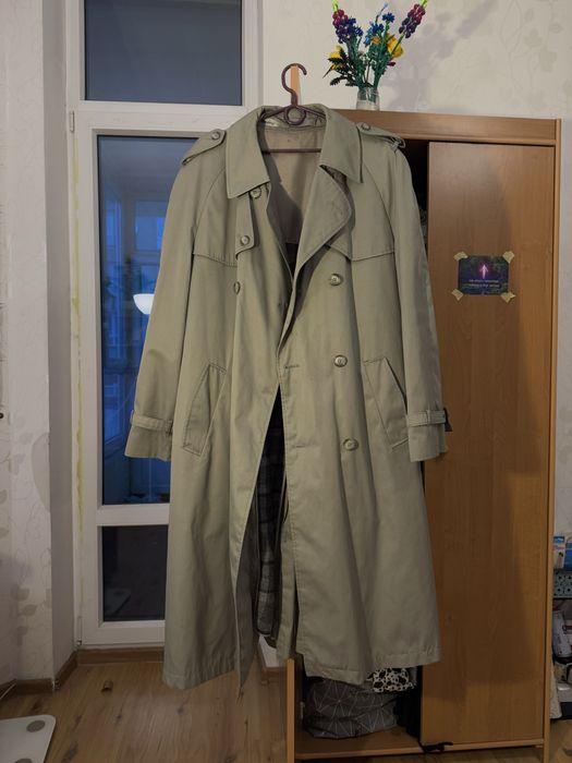 Тренч оливковий з теплою підкладкою