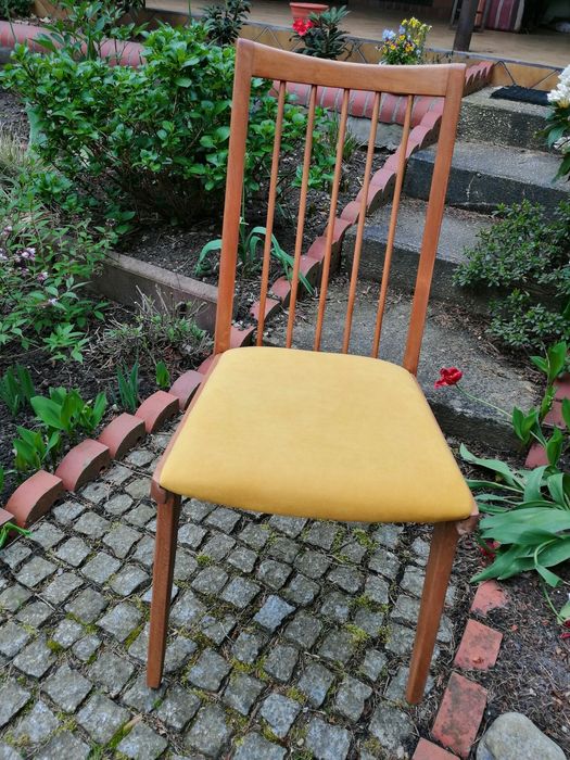 Krzesła R. Hałasa 200-157 WŁASNA ARANŻACJA