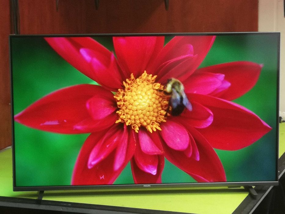 Telewizor Philips 65 cali 4K UHD, 120 Hz, Smart ,Ambiliht3 Super Stan