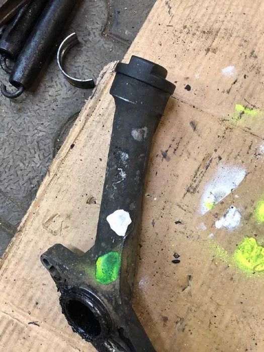 Горловина маслозаливная Mercedes T1 207–410