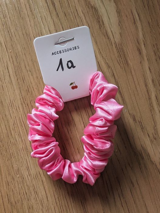 Nowa satynowa gumka do włosów scrunchie 1a akcesoria do włosów włosy