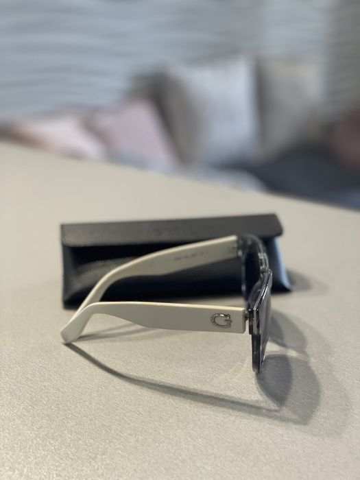 Окуляри Guess сонцезахисні