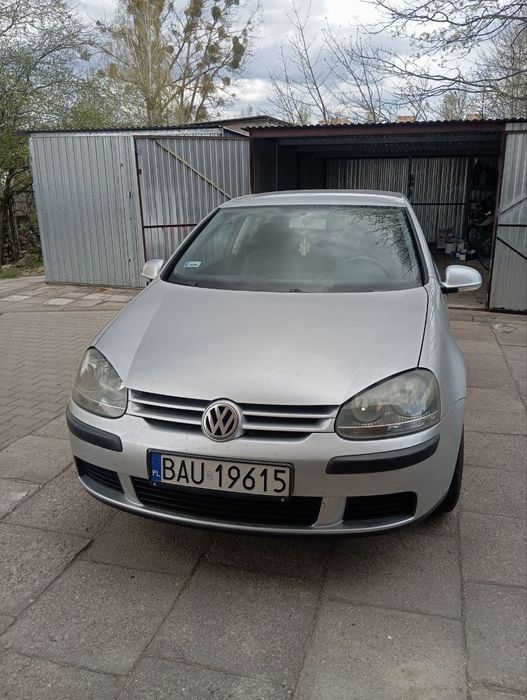 Volkswagen Golf V 1.4 – 75 KM