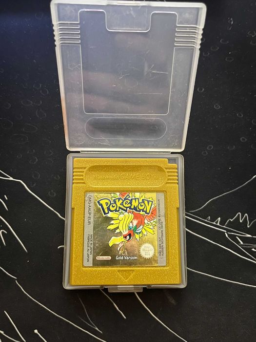 Pokemon Gold Version (Nintendo Game Boy Color, 2000)