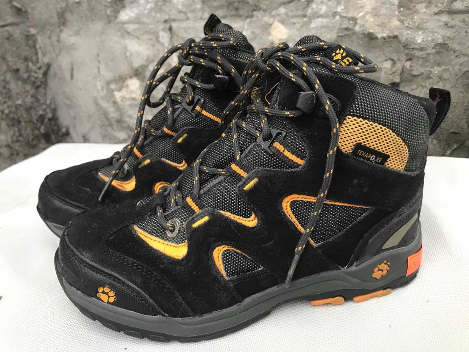 Дитяче взуття на зиму і осінь розмір 30-31 по устілці 19.-20.см