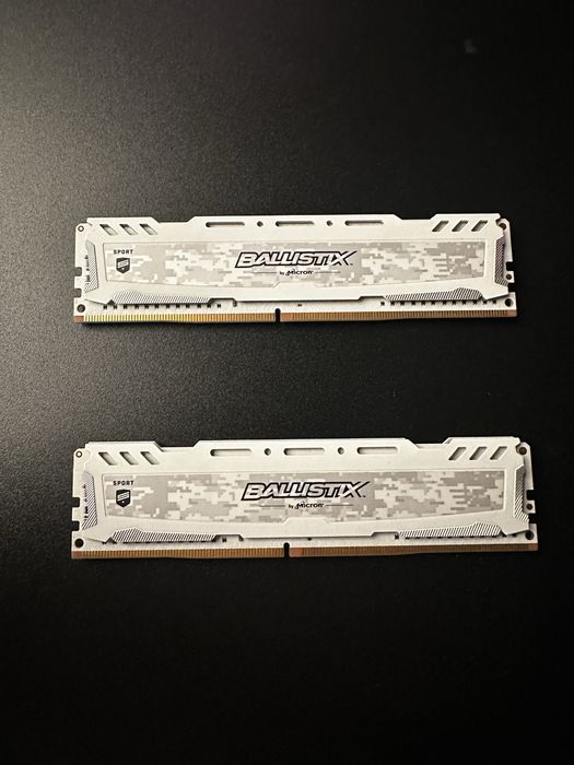 Crucial Ballistix DDR4 3200 MHz 16G 2x8