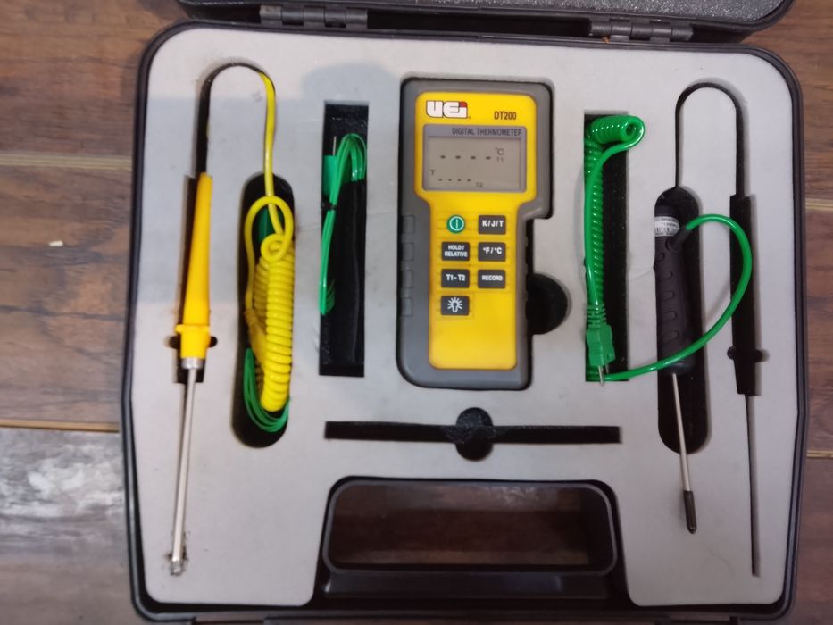 Cyfrowy Manometr termoparowy Kane DT200 zestaw