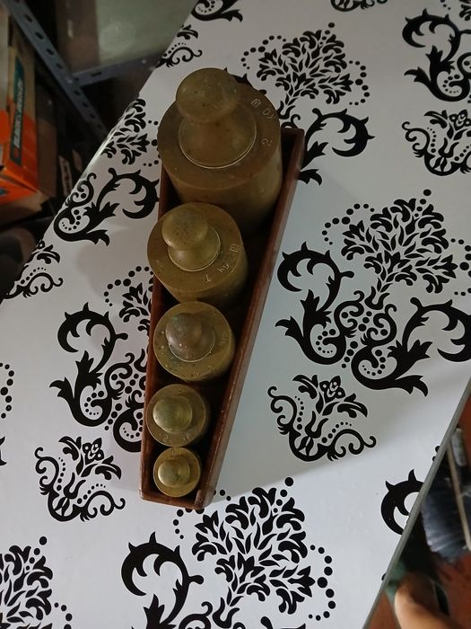 Conjunto de pesos antigos