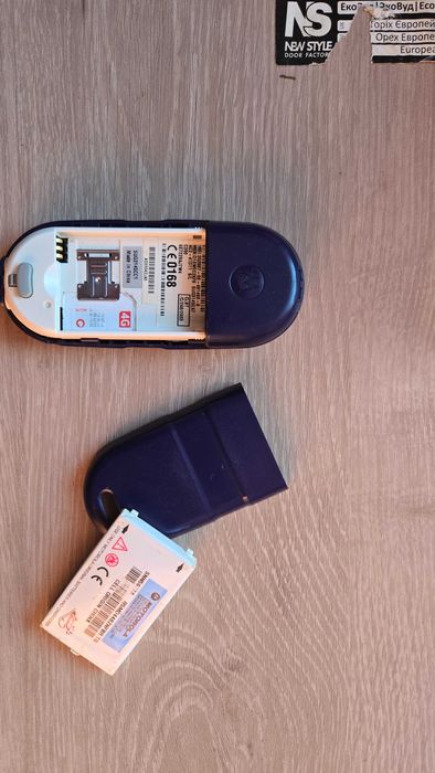 Телефон Motorola C200