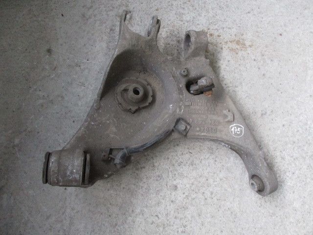 Braço de suspensão trás direito AUDI A4 Avant (8D5, B5)