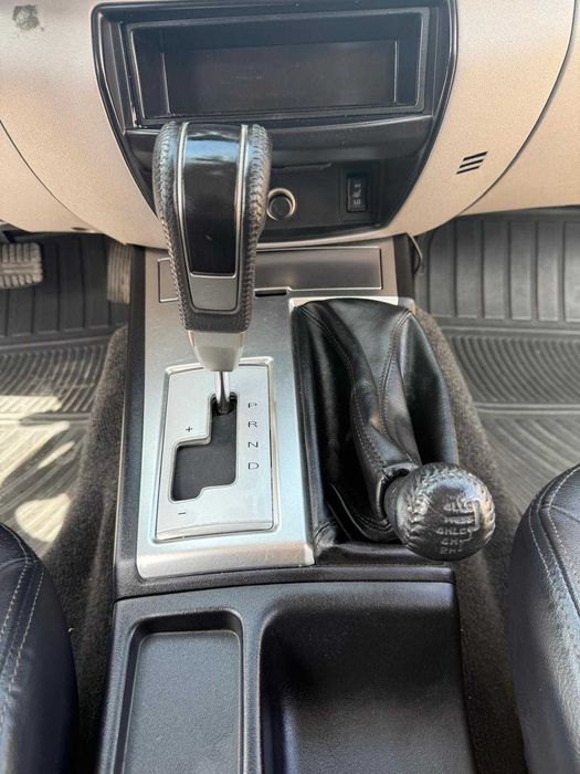 Mitsubishi L200 pick up 4x4 cabine dupla 2010