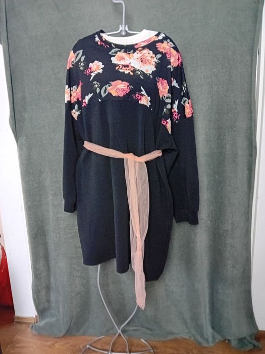 #Shein sukienka czarna róże