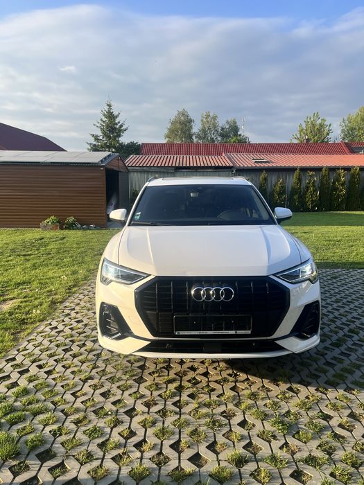 Q3 s-line panorama quatro