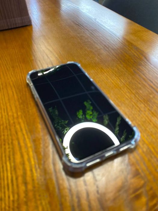 Продам iPhone 11 64gb