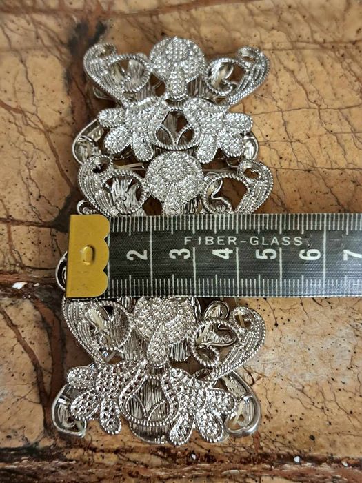 Bransoletka damska na gumce