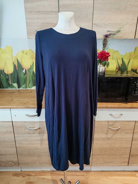 Nowa świetna wygodna granatowa sukienka VRS rozm 44/46 wiskoza/elastan