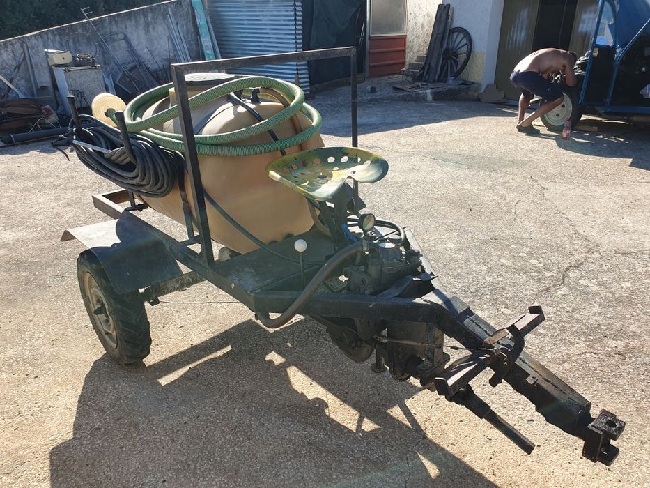 Moto cultivador Goldoni  14cv com 2 reboques