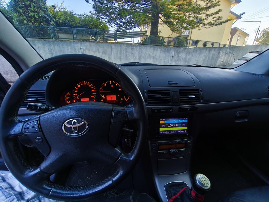 Toyota Avensis SW 2.2 150cv