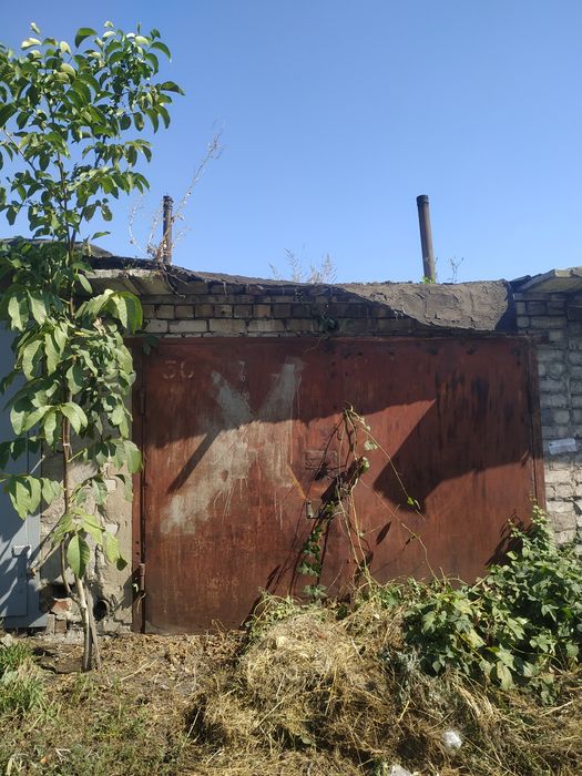 продам гараж. С погребом.