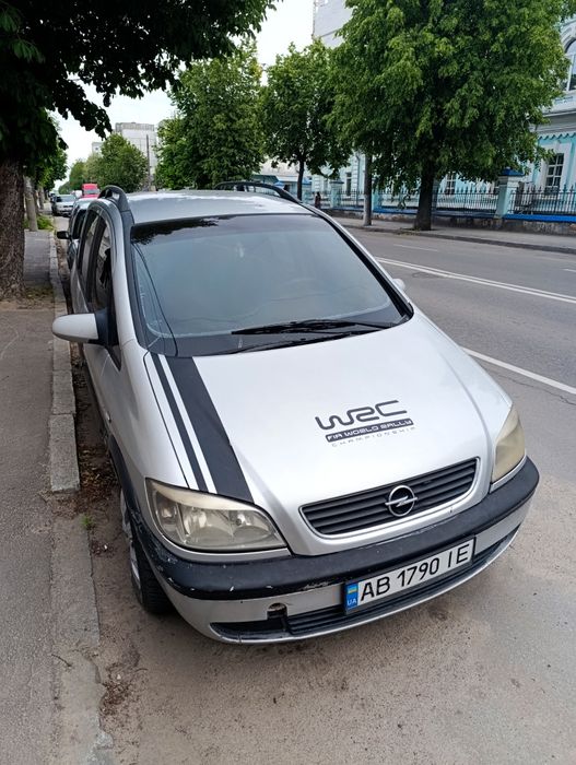 Продаж Opel Zafira