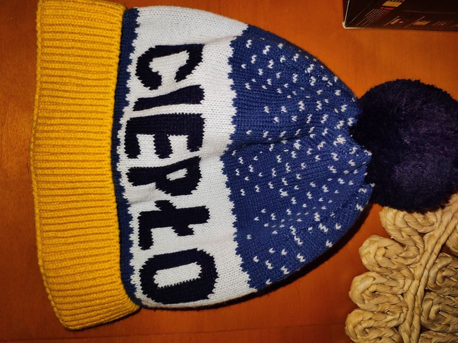 Nowa czapka ciepło pan tu nie stał cześć