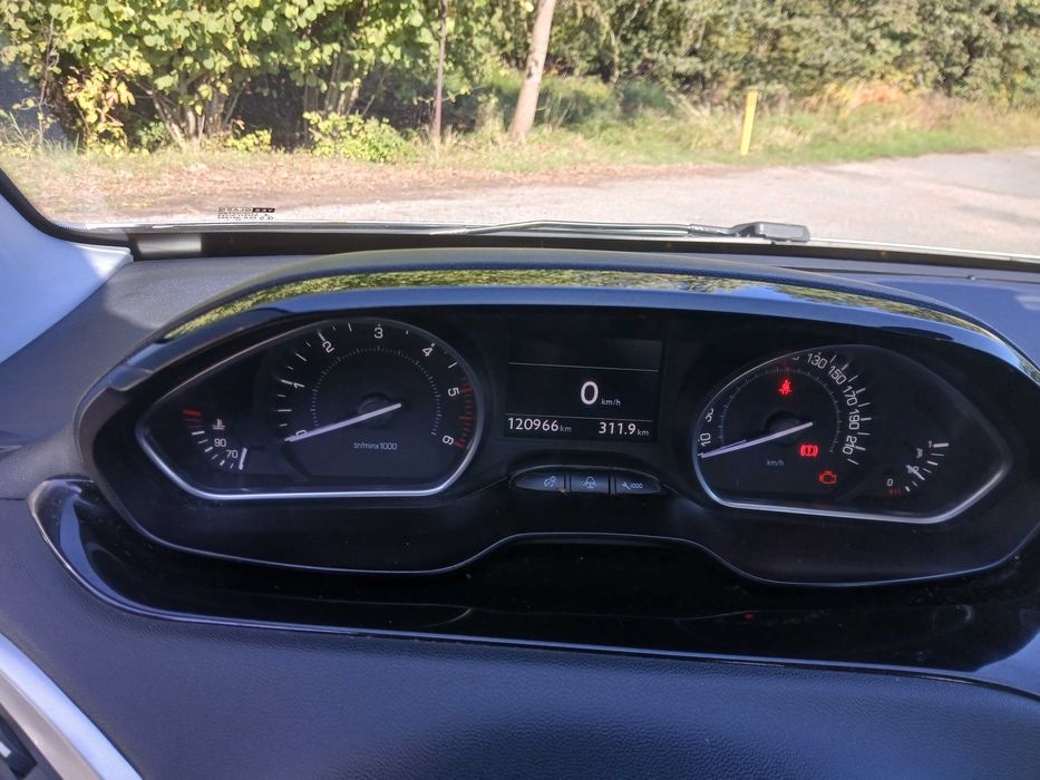 Peugeot 208 1.4 Hdi