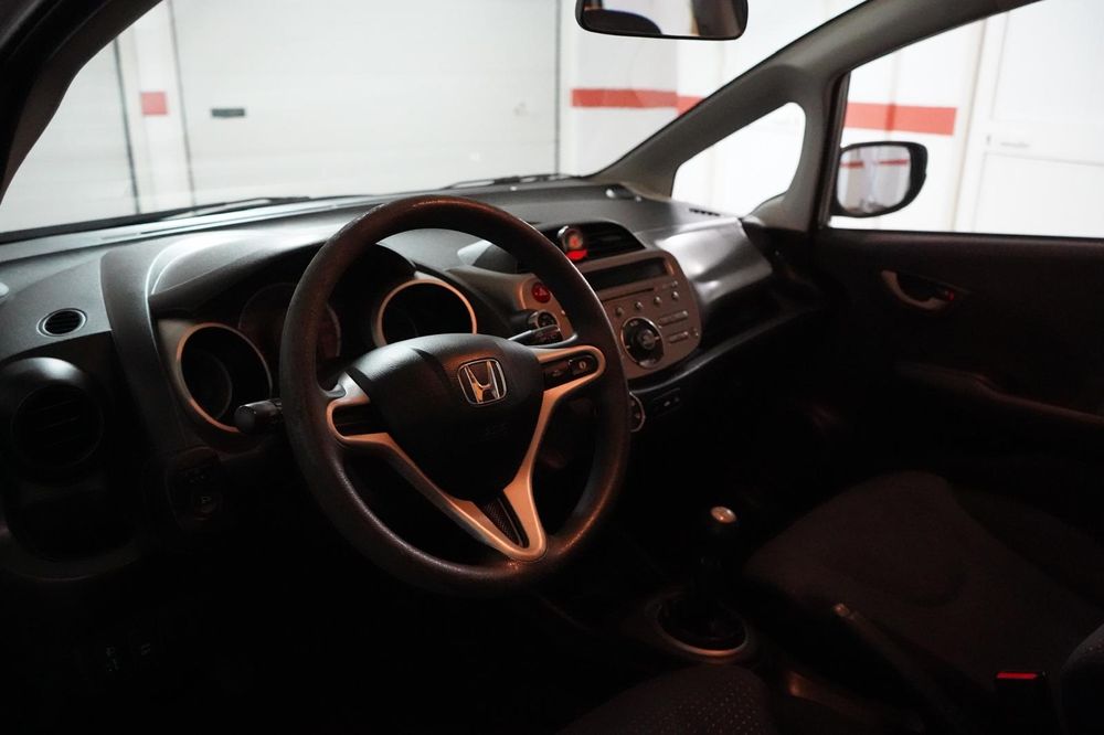 Vendo honda jazz 2010 1.2 gasolina