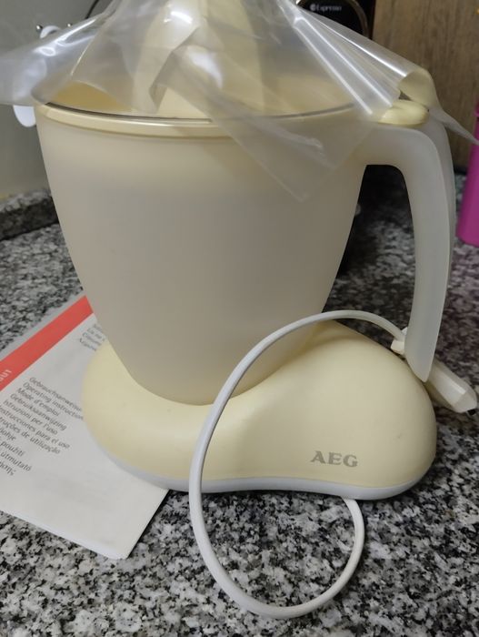 Espremedor de laranja elétrico