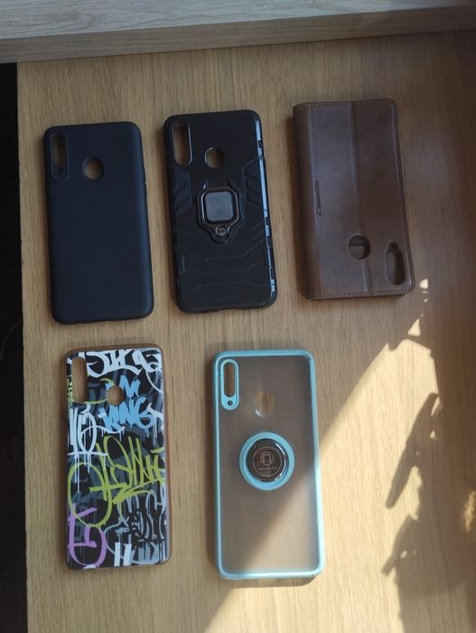 Samsung A20s com capas