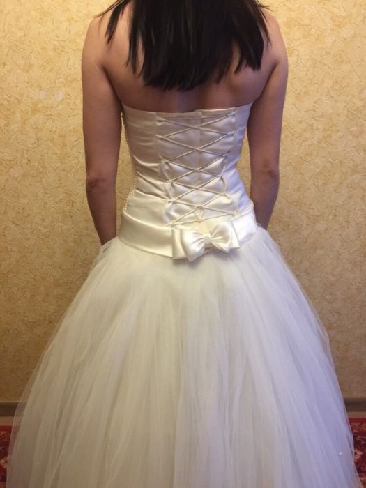 Свадебное платье