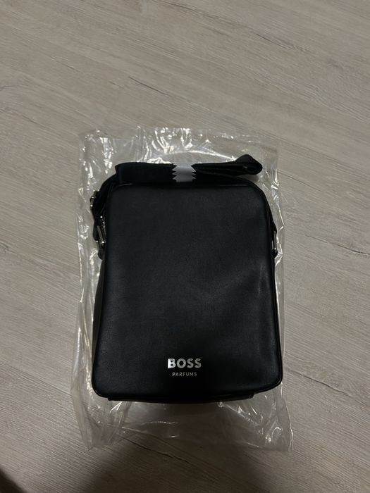 Шкіряна сумка Boss чоловіча crossbody