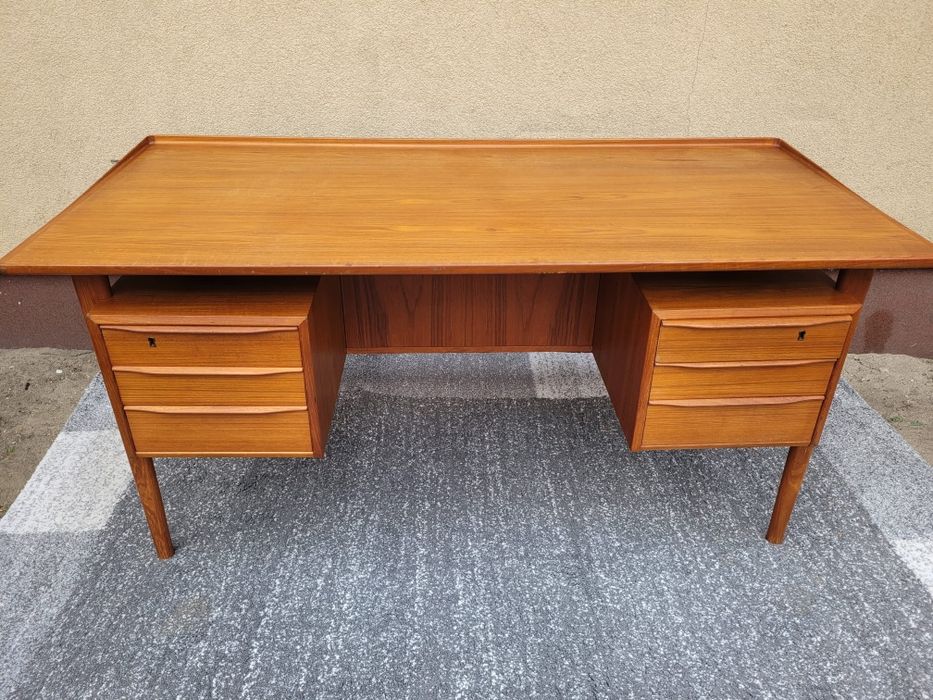 Biurko tekowe, proj. Peter Løvig Nielsen, Dania, lata 60/70