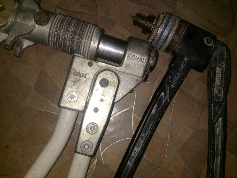 Rehau пресс инструмент для монтажа труб, оригинал