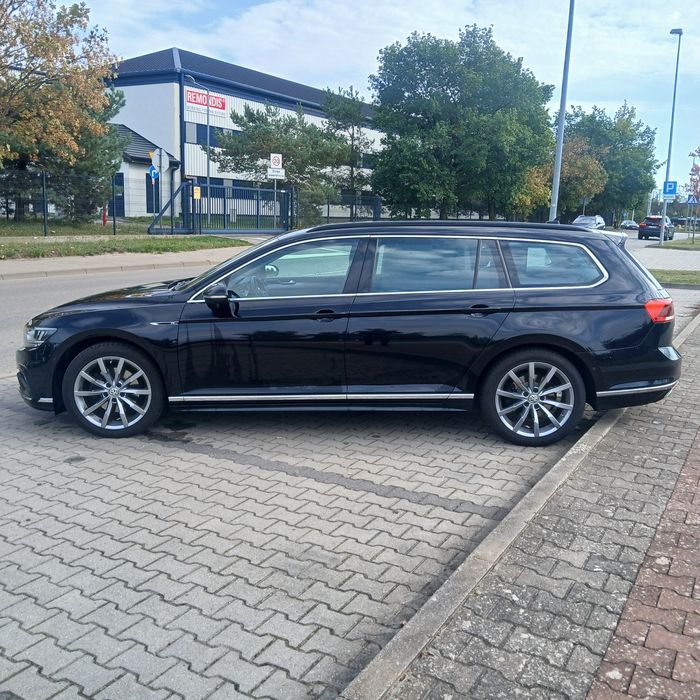 VW PASSAT B8 Lift  2.0TDI  150KM Rline (bezwypadkowy) BARDZO  ZADBANY