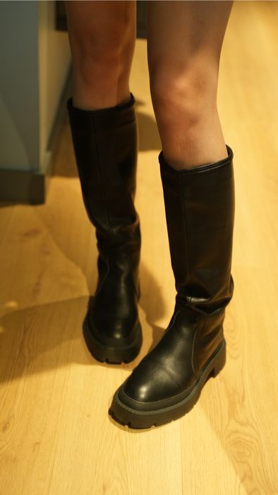 Чоботи-труби чорні