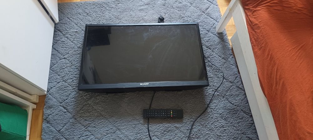Telewizor 32 Sharp