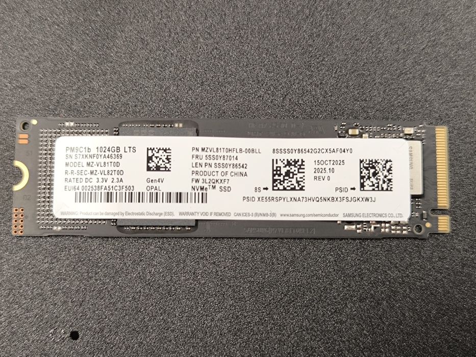 Disco SSD Samsung PM9C1b 1TB NVMe Gen4 M.2 - NOVO!