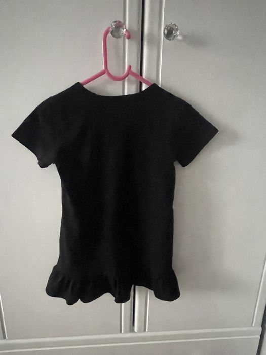 Sukienka tunika czarna z różami 110