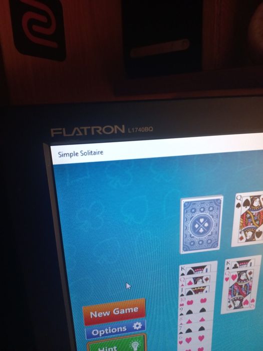 Монітор  LG  до   комп'ютера + перехідник