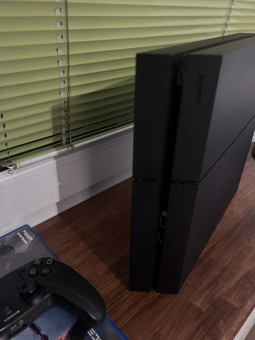 Konsola Ps4 1tb pad gry