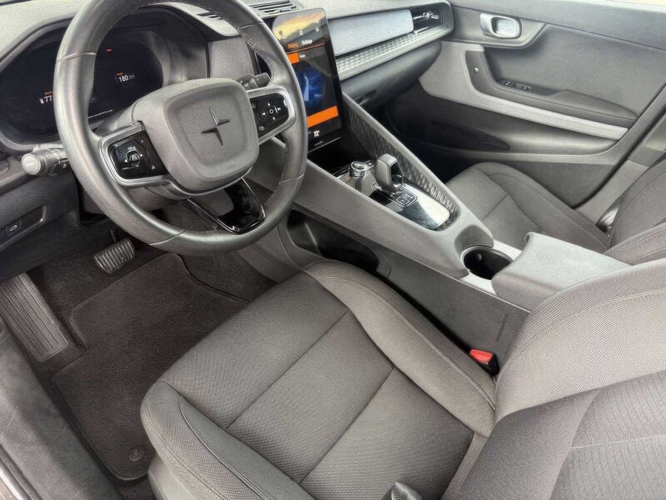 Polestar 2      2023