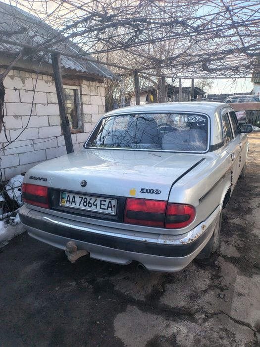 продам автомобіль Волга 3110