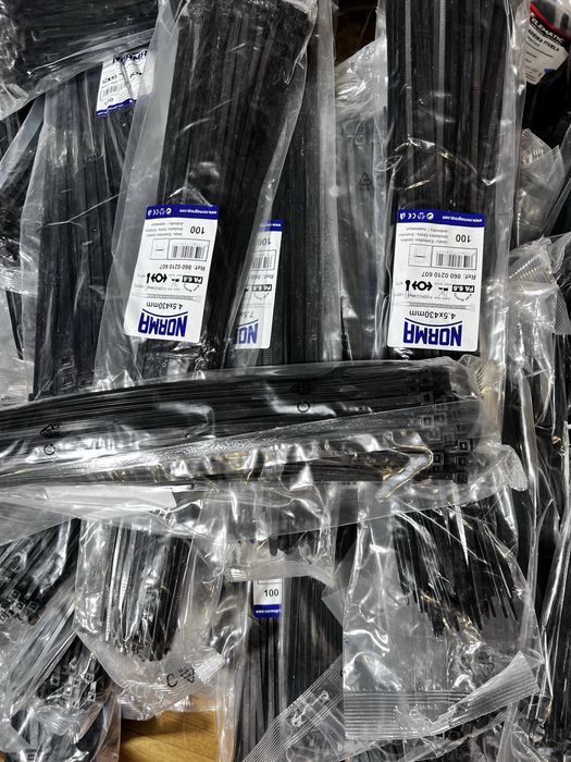 Lote 200 Pacotes de 100 abraçadeiras Norma / Elematic - NOVO