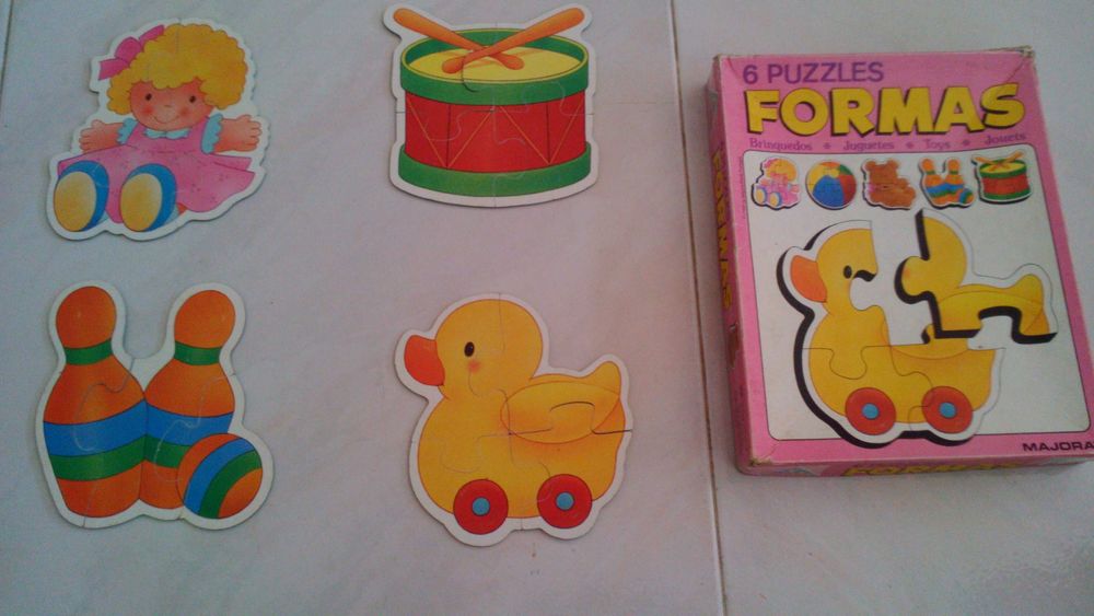 Jogo dominó ou Puzzle infantil ou   batedeira de bolos,