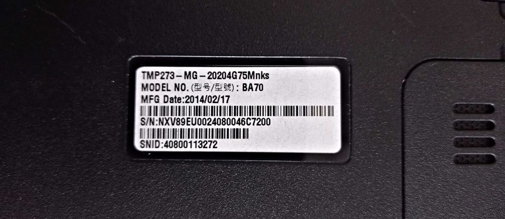 Ноутбук Acer TravelMate P273-MG з екраном 17.3" (1600x900) TN