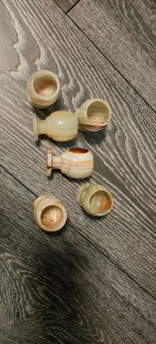 Набір чарок з каміння