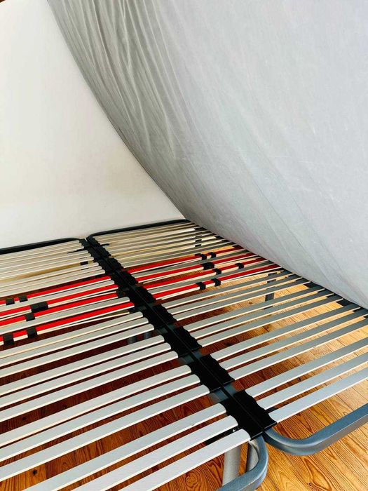 IKEA mattress 180*200 com cama