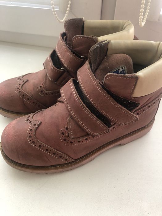 продам ботинки для девочки