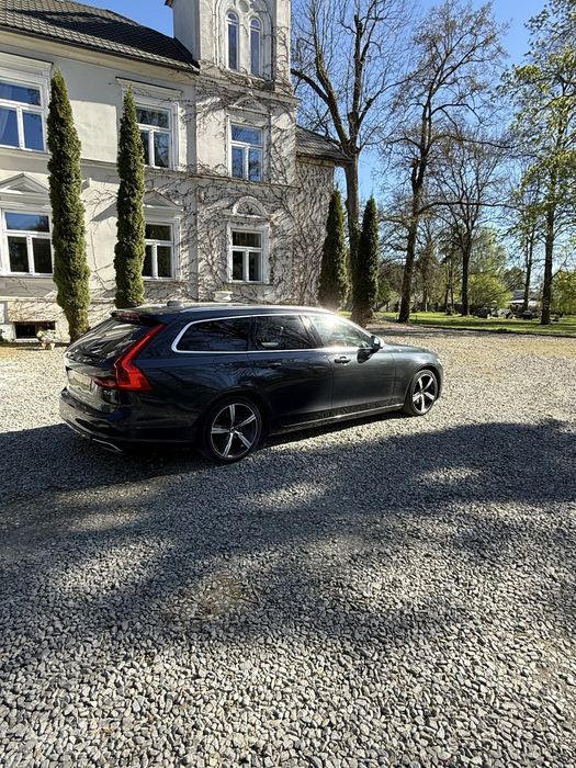 Volvo v90  R Design kombi